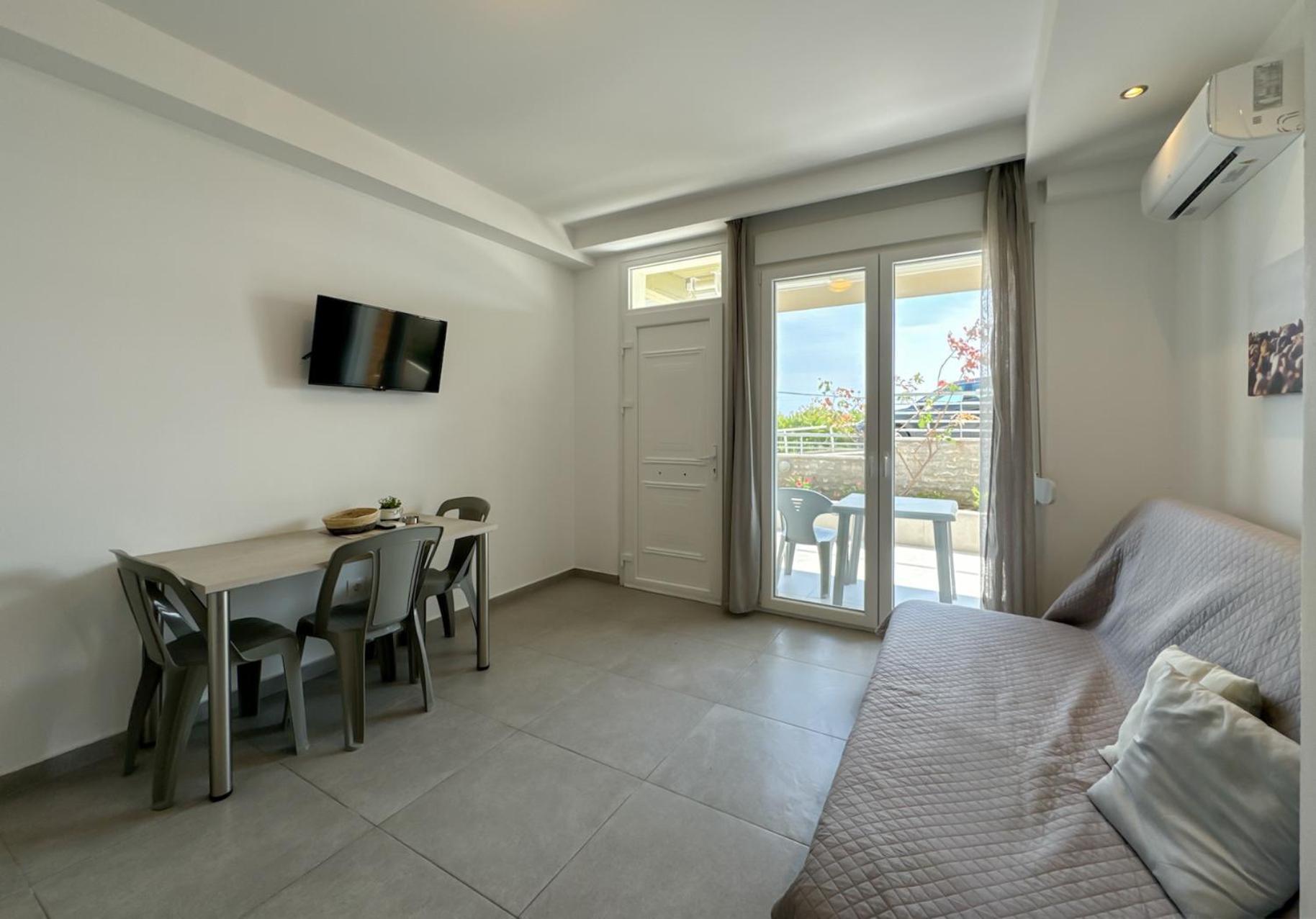 Blue Horizon 6 Apartman Nea Kallikrateia Kültér fotó